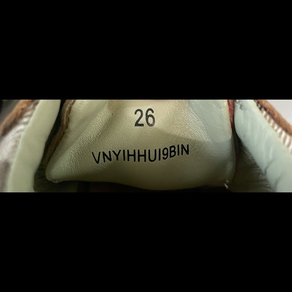 Authentic Burberry Shoes - Picture 6 of 6